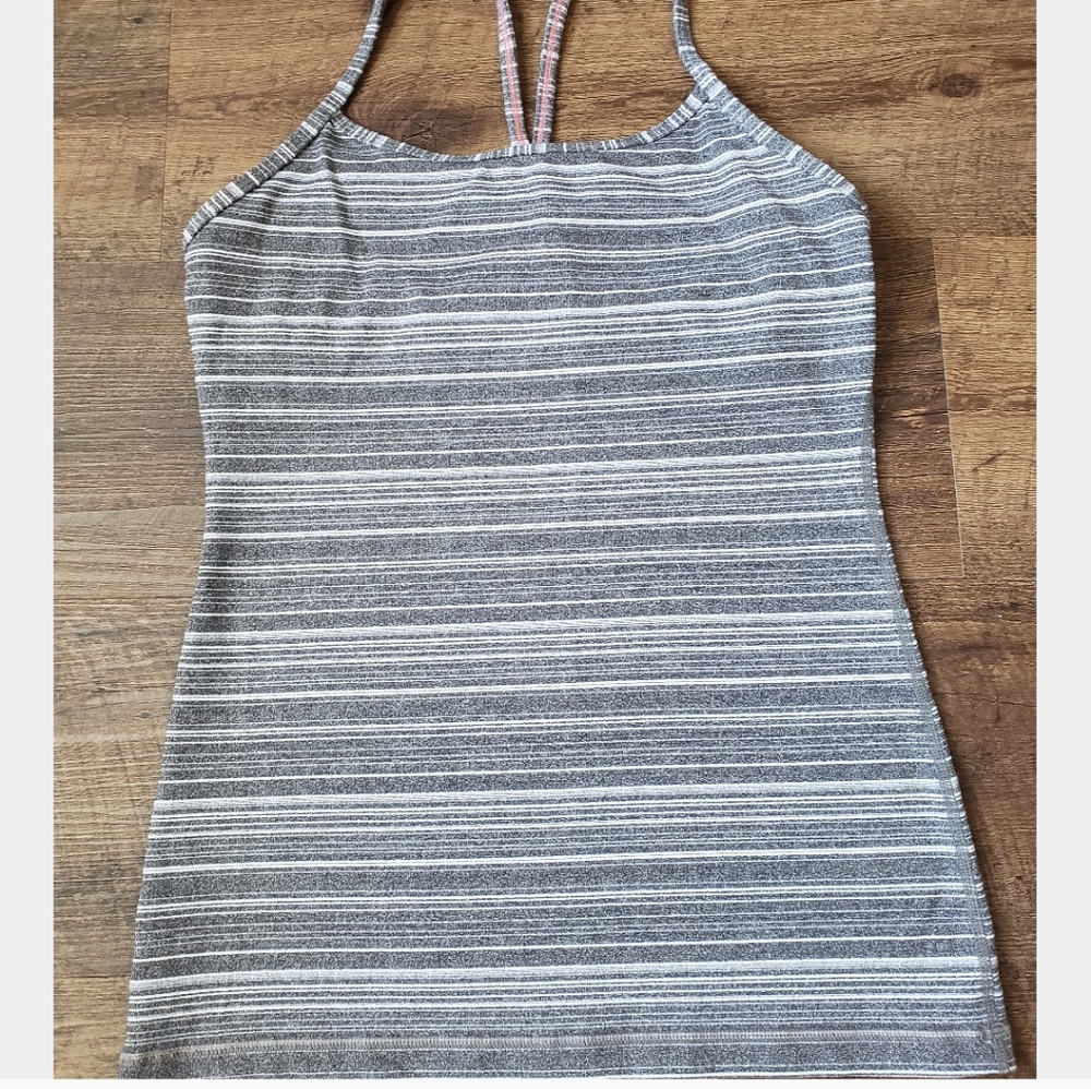 Size 6. Lulu Lemon. Tank. Gray stripes.